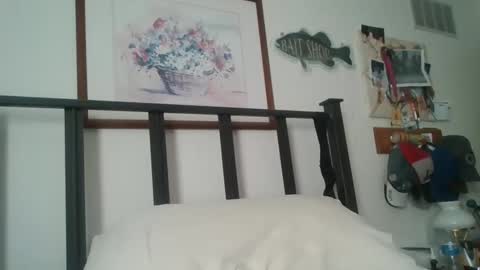 slippery_duck online show from January 2025 05:51:01 PM