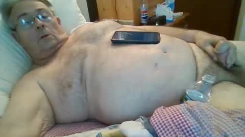 slippery_duck online show from April 2026 04:45:02 PM