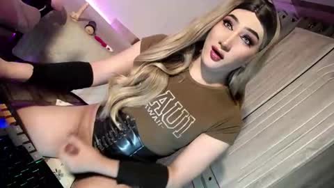Nathalie online show from July 2026 10:29:01 AM