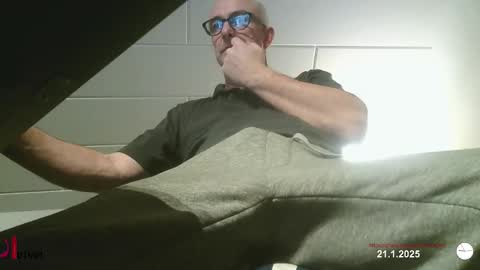  SLUTIAM   online show from January 2025 08:11:01 PM