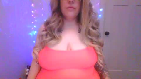 Snapshot of sluttybaby08 chatting on January 2026 03:20:02 AM sluttybaby08 online show from January 2026 03:20:02 AM