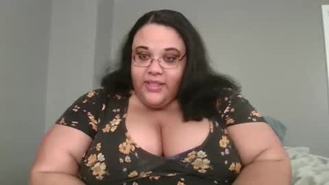 Snapshot of sluttyjess31 chatting on April 2026 02:40:01 PM Jessica online show from April 2026 02:40:01 PM