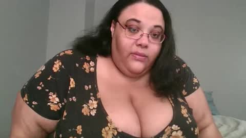 Snapshot of sluttyjess31 chatting on April 2026 02:03:02 PM Jessica online show from April 2026 02:03:02 PM