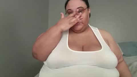Snapshot of sluttyjess31 chatting on May 2026 02:11:01 PM Jessica online show from May 2026 02:11:01 PM