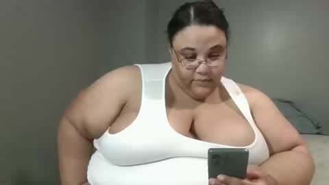 Snapshot of sluttyjess31 chatting on May 2026 02:17:01 AM Jessica online show from May 2026 02:17:01 AM