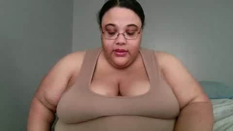Snapshot of sluttyjess31 chatting on May 2026 02:14:01 PM Jessica online show from May 2026 02:14:01 PM