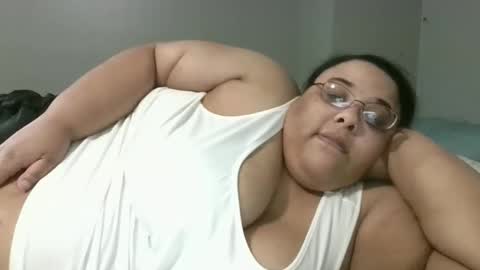 Snapshot of sluttyjess31 chatting on May 2026 02:20:02 AM Jessica online show from May 2026 02:20:02 AM