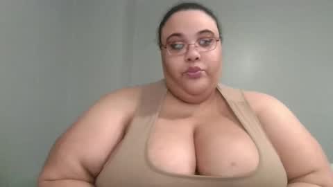 Snapshot of sluttyjess31 chatting on May 2026 02:03:01 PM Jessica online show from May 2026 02:03:01 PM