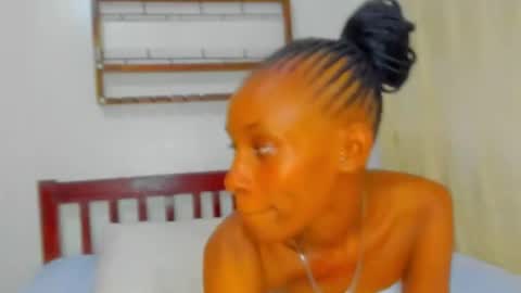 Sexyslutt online show from November 2025 03:22:01 PM