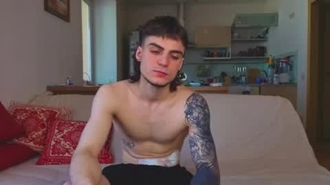Gus online show from April 2026 08:45:01 AM