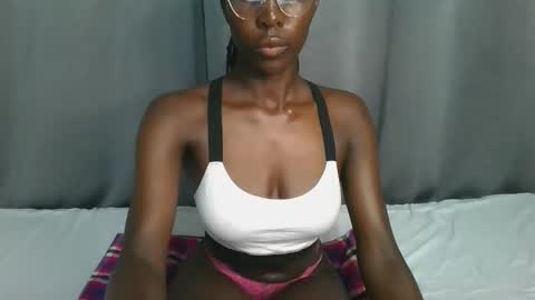 sly_rose online show from December 2025 09:46:02 PM