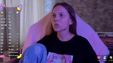 Snapshot of small_emma0 chatting on March 2026 09:09:02 AM Emma online show from March 2026 09:09:02 AM
