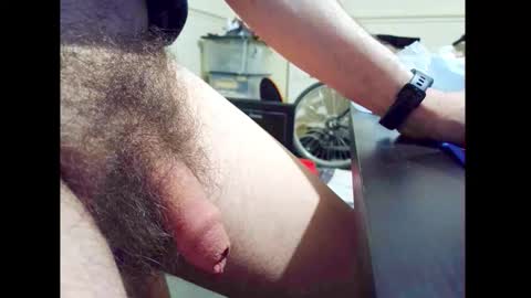Snapshot of smallhairyuncut chatting on May 2026 01:15:02 PM Small Hairy Uncut online show from May 2026 01:15:02 PM