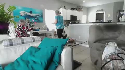 Snapshot of smallpenisbigtongue chatting on February 2025 06:32:02 PM Daddy online show from February 2025 06:32:02 PM