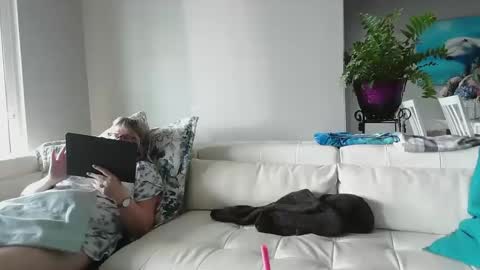 Snapshot of smallpenisbigtongue chatting on March 2025 02:55:01 PM Daddy online show from March 2025 02:55:01 PM