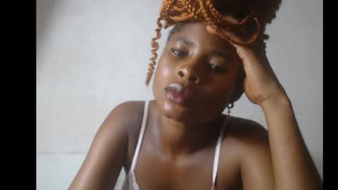 Snapshot of smallsluty chatting on May 2026 07:15:02 AM smallsluty online show from May 2026 07:15:02 AM