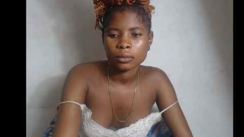Snapshot of smallsluty chatting on May 2026 07:21:01 PM smallsluty online show from May 2026 07:21:01 PM