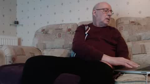 Snapshot of smallsteve562 chatting on March 2026 08:00:01 PM Steve online show from March 2026 08:00:01 PM