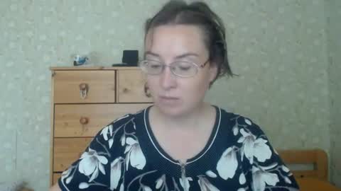 Snapshot of smart_rose chatting on June 2026 07:20:01 AM smart_rose online show from June 2026 07:20:01 AM