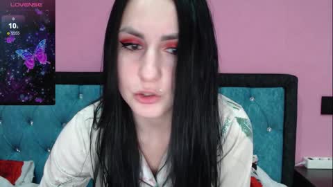 Snapshot of smile_cute_fox chatting on December 2025 10:53:01 AM smile_cute_fox online show from December 2025 10:53:01 AM