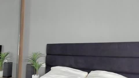 Bella online show from October 2025 09:39:01 AM