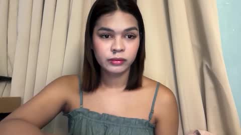 Snapshot of smile_sunshinex chatting on November 2025 05:06:01 AM call me sunshine online show from November 2025 05:06:01 AM