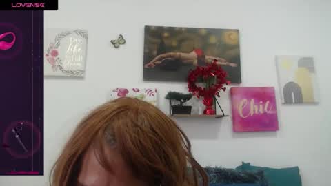Snapshot of smilet_milf chatting on April 2026 02:55:02 PM Smileth online show from April 2026 02:55:02 PM
