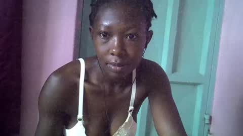 smiley 2025 online show from October 2025 04:24:01 AM