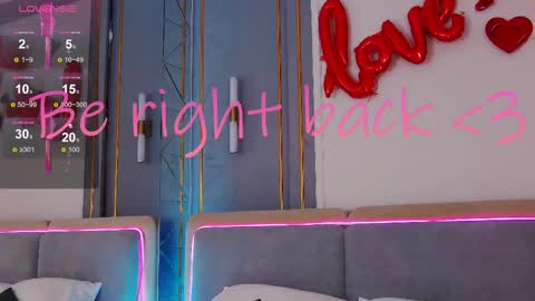 Snapshot of smiley_mia_ chatting on February 2025 08:22:02 AM Mia online show from February 2025 08:22:02 AM