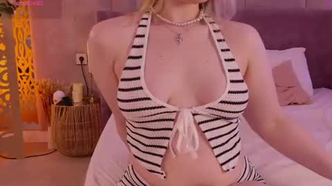 Mia online show from July 2026 07:07:01 PM