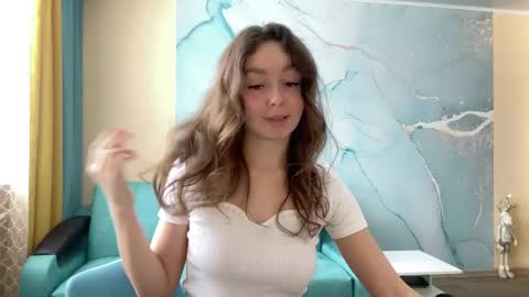 smiling_riddle online show from March 2025 07:05:02 AM