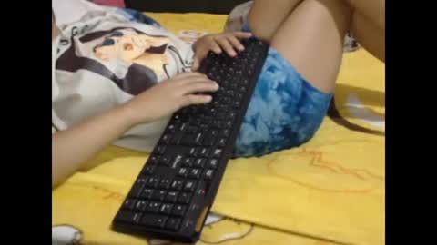 smilingbutt online show from October 2025 02:47:02 PM