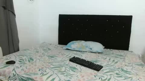 Smith y Mia online show from December 2025 08:25:01 PM