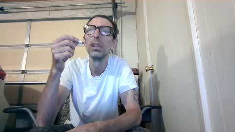 smoke-4-me online show from October 2025 11:03:02 PM