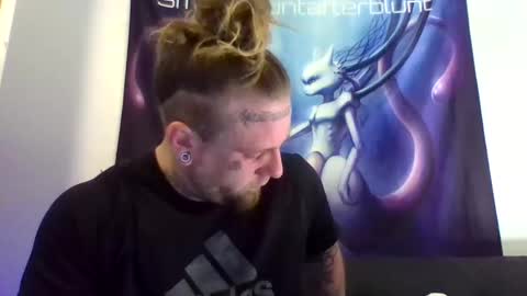 Snapshot of smokebluntafterblunt chatting on May 2026 11:04:02 AM smoke online show from May 2026 11:04:02 AM