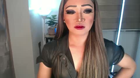 Amanda online show from March 2025 08:21:02 PM