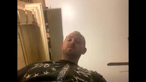 Snapshot of smokeymt420 chatting on January 2025 07:52:01 AM smokeymt420 online show from January 2025 07:52:01 AM