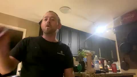 Snapshot of smokeymt420 chatting on February 2025 11:52:01 AM smokeymt420 online show from February 2025 11:52:01 AM