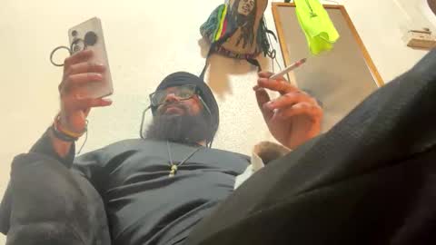 smokingorilla online show from January 2026 03:39:01 PM