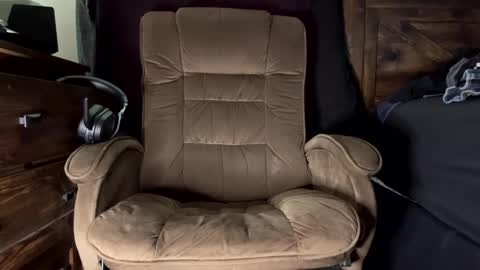 Dick online show from October 2025 04:27:01 PM