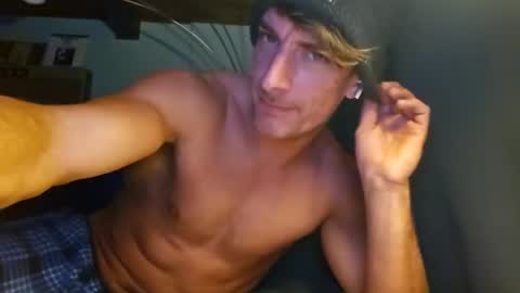 Snapshot of snackyyyy chatting on January 2026 05:22:02 AM Snackyyyy online show from January 2026 05:22:02 AM