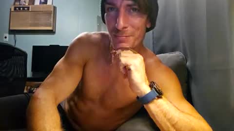 Snapshot of snackyyyy chatting on February 2026 12:42:01 AM Snackyyyy online show from February 2026 12:42:01 AM