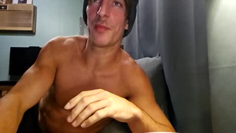 Snapshot of snackyyyy chatting on February 2026 02:49:02 AM Snackyyyy online show from February 2026 02:49:02 AM