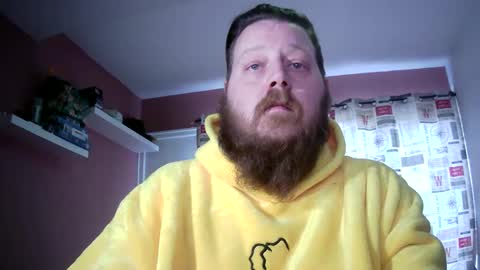 Snapshot of sneakapeak55 chatting on February 2025 03:59:01 PM Sneakapeak55 online show from February 2025 03:59:01 PM