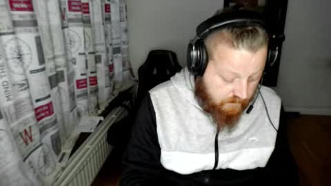 Snapshot of sneakapeak55 chatting on September 2025 06:19:02 PM Sneakapeak55 online show from September 2025 06:19:02 PM