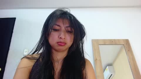Snapshot of sneakyy_fantasy chatting on December 2024 10:41:01 AM Hellen  online show from December 2024 10:41:01 AM
