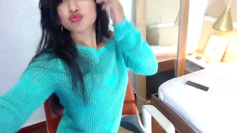 Snapshot of sneakyy_fantasy chatting on December 2024 03:51:02 AM Hellen  online show from December 2024 03:51:02 AM