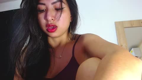 Snapshot of sneakyy_fantasy chatting on December 2024 04:53:02 AM Hellen  online show from December 2024 04:53:02 AM