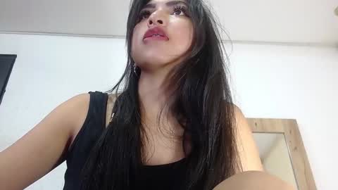 Snapshot of sneakyy_fantasy chatting on January 2025 04:12:01 AM Hellen  online show from January 2025 04:12:01 AM