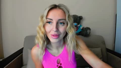 Sneja online show from January 2025 02:00:01 PM